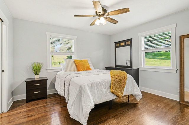 6571 W Johnson Road, La Porte, IN 46350