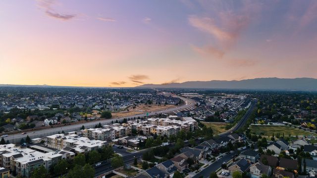 3719 W MANDRAKE WAY, South Jordan, UT 84095