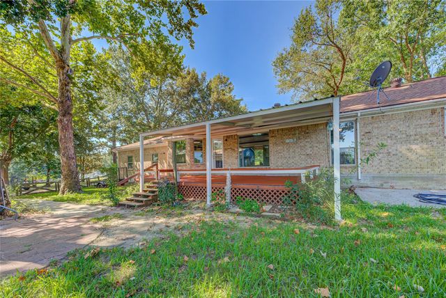 20 Valley Drive, Coldspring, TX 77331