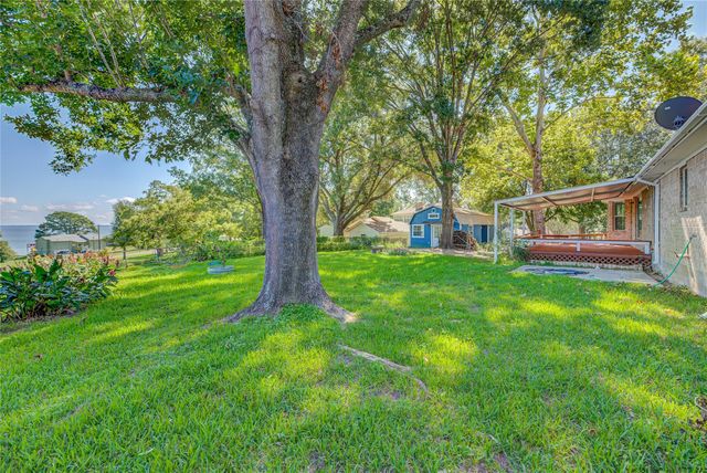 20 Valley Drive, Coldspring, TX 77331