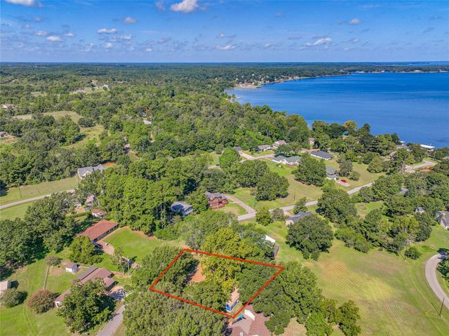 20 Valley Drive, Coldspring, TX 77331