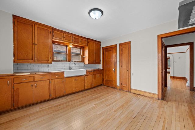 3246 N 49 STREET, Milwaukee, WI 53216