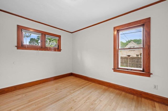 3246 N 49 STREET, Milwaukee, WI 53216