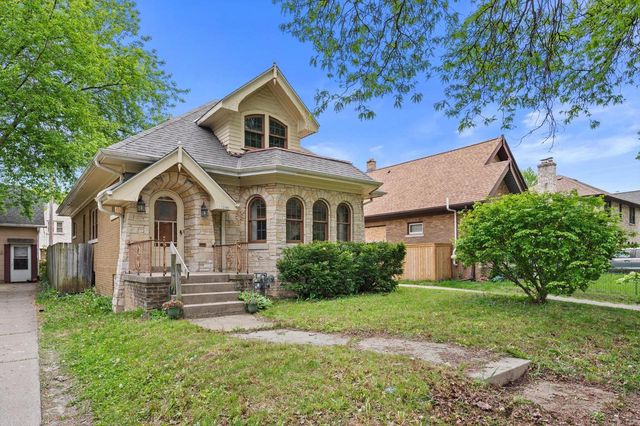 3246 N 49 STREET, Milwaukee, WI 53216