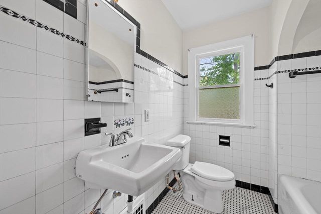 3246 N 49 STREET, Milwaukee, WI 53216
