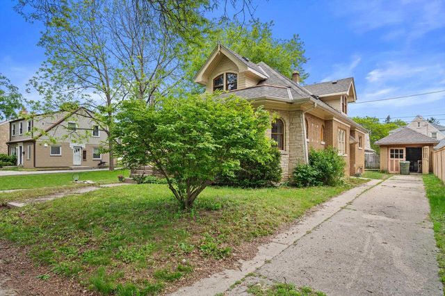 3246 N 49 STREET, Milwaukee, WI 53216