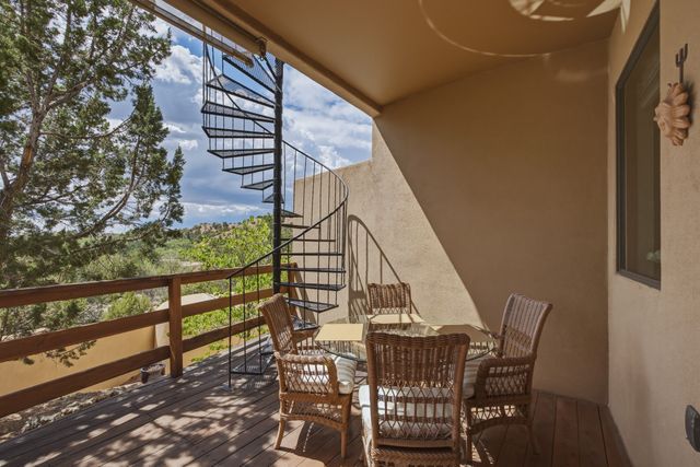 851 Magee Lane, Santa Fe, NM 87501