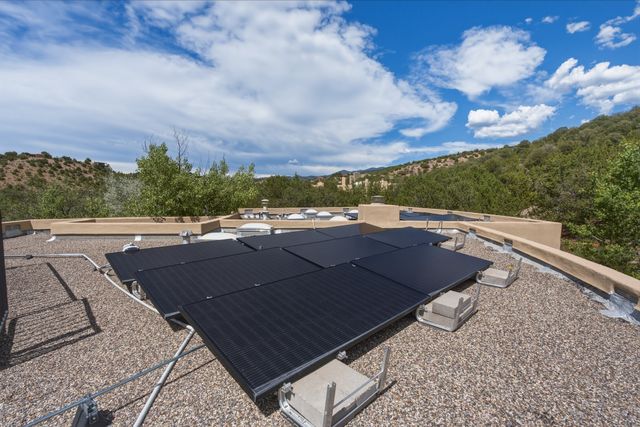 851 Magee Lane, Santa Fe, NM 87501