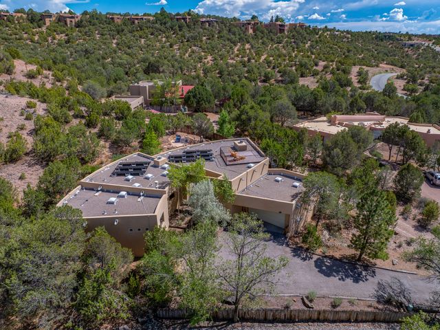 851 Magee Lane, Santa Fe, NM 87501