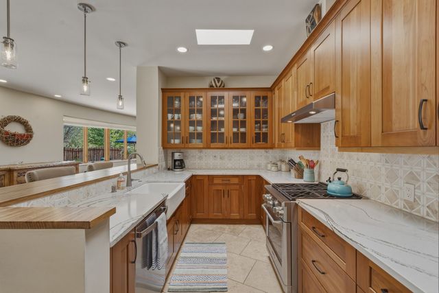 851 Magee Lane, Santa Fe, NM 87501