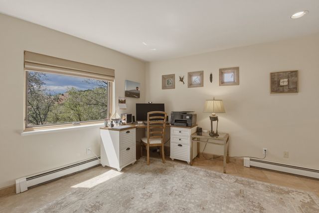 851 Magee Lane, Santa Fe, NM 87501