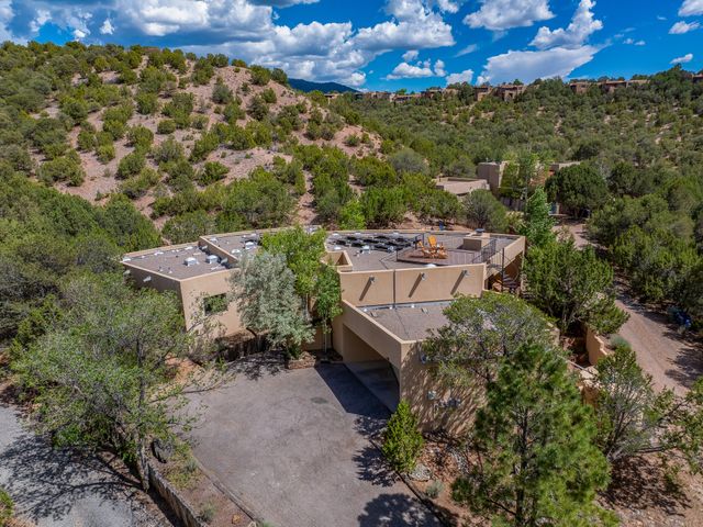 851 Magee Lane, Santa Fe, NM 87501