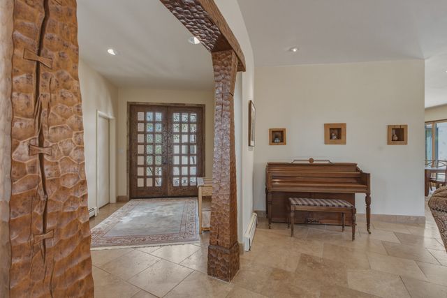 851 Magee Lane, Santa Fe, NM 87501