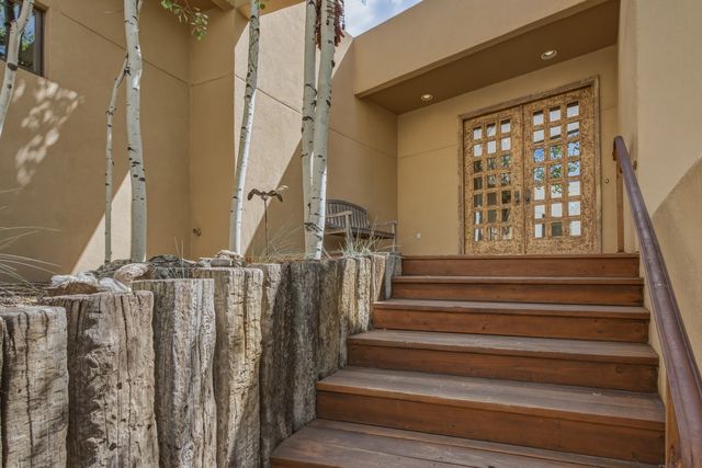 851 Magee Lane, Santa Fe, NM 87501