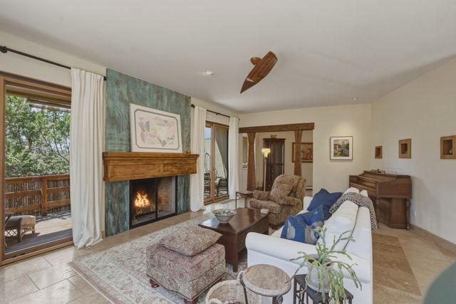 851 Magee Lane, Santa Fe, NM 87501