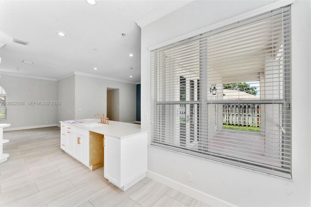 4228 NW 41st Ln, Coconut Creek, FL 33073