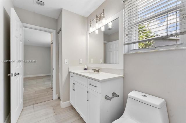 4228 NW 41st Ln, Coconut Creek, FL 33073