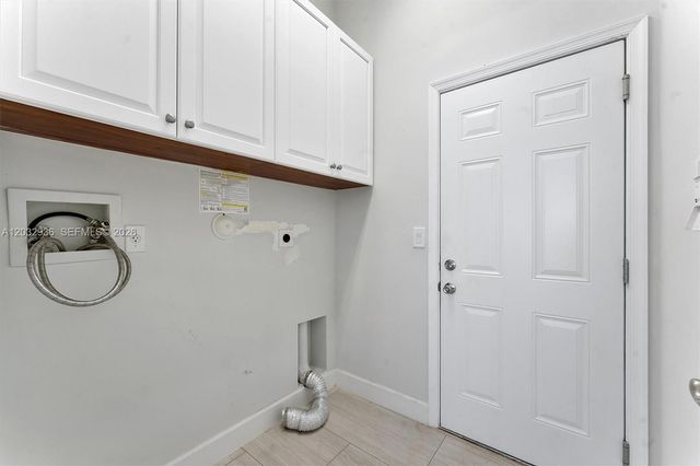 4228 NW 41st Ln, Coconut Creek, FL 33073