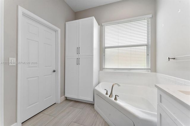 4228 NW 41st Ln, Coconut Creek, FL 33073