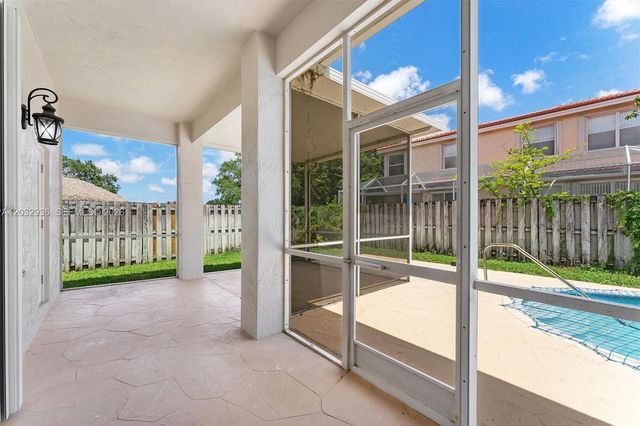 4228 NW 41st Ln, Coconut Creek, FL 33073
