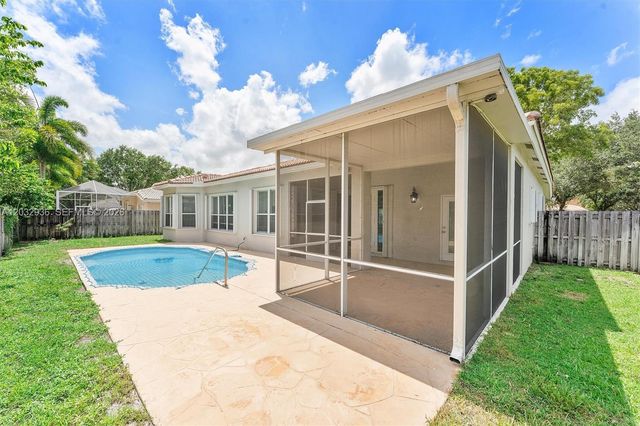 4228 NW 41st Ln, Coconut Creek, FL 33073