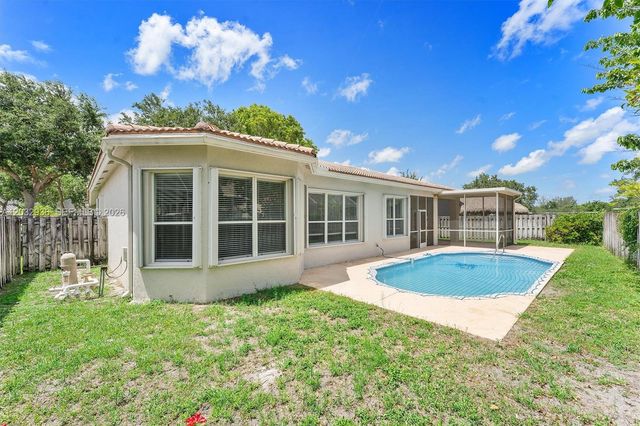 4228 NW 41st Ln, Coconut Creek, FL 33073