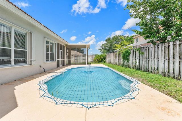 4228 NW 41st Ln, Coconut Creek, FL 33073