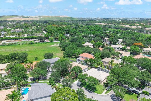 4228 NW 41st Ln, Coconut Creek, FL 33073