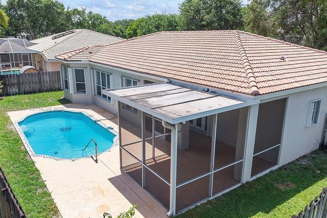 4228 NW 41st Ln, Coconut Creek, FL 33073