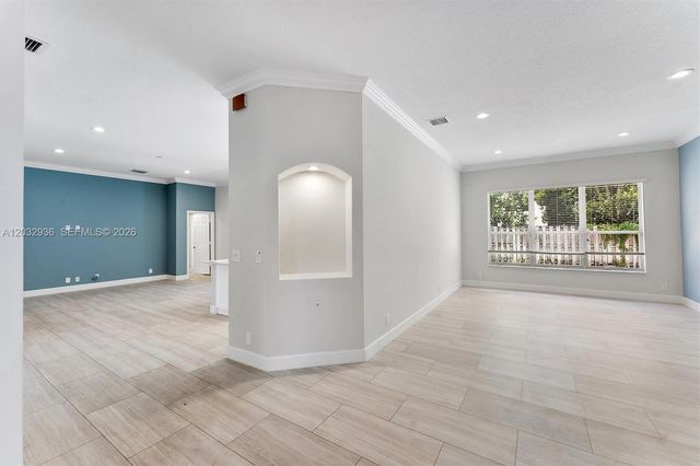 4228 NW 41st Ln, Coconut Creek, FL 33073