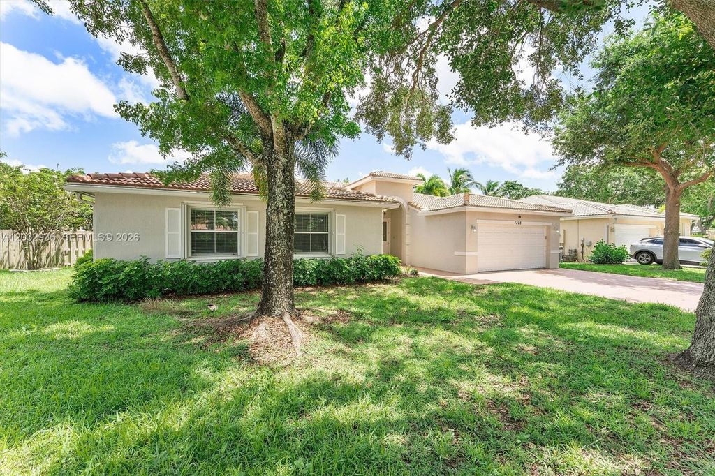 4228 NW 41st Ln, Coconut Creek, FL 33073
