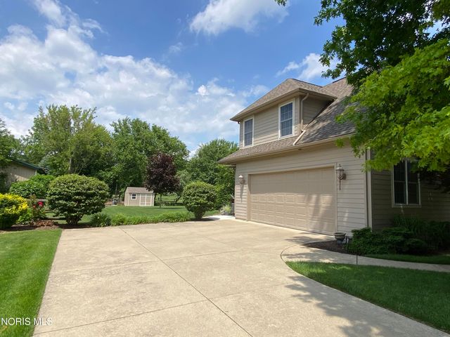 6960 Shadowcreek Drive, Maumee, OH 43537