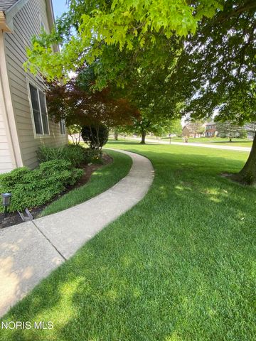 6960 Shadowcreek Drive, Maumee, OH 43537