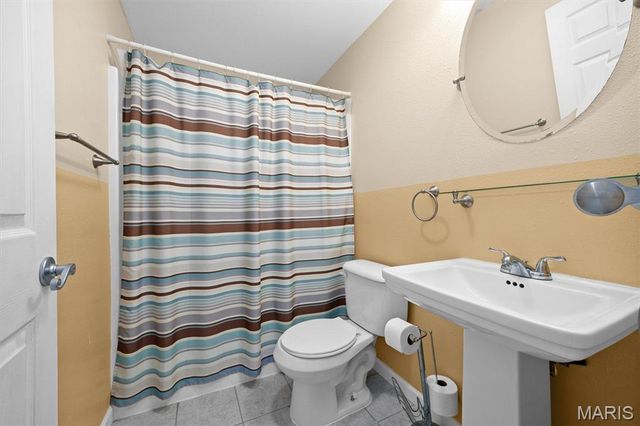 2728 Lauren Lake Drive, Shiloh, IL 62221