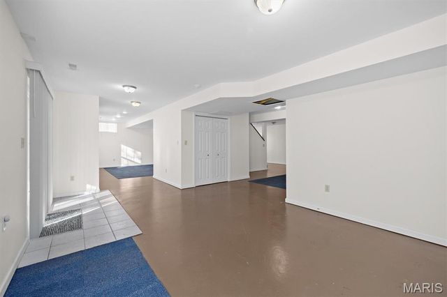 2728 Lauren Lake Drive, Shiloh, IL 62221