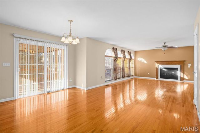 2728 Lauren Lake Drive, Shiloh, IL 62221