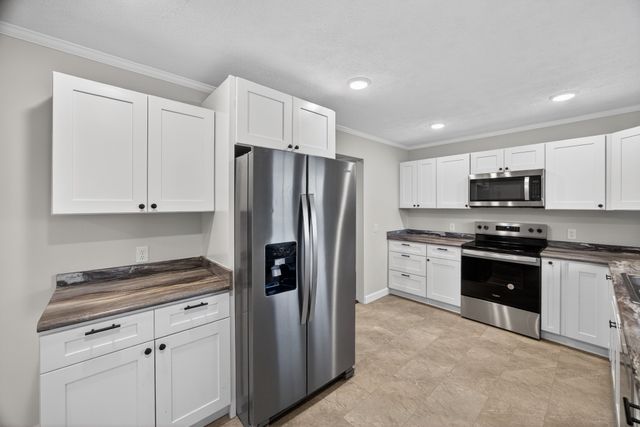 2136 Broad St, W, Cookeville, TN 38501