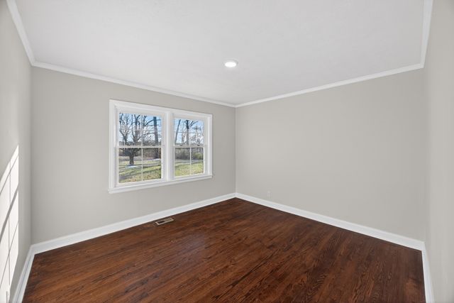 2136 Broad St, W, Cookeville, TN 38501