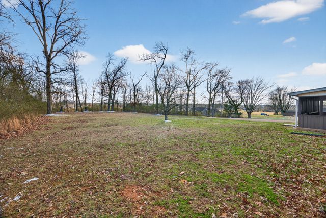 2136 Broad St, W, Cookeville, TN 38501