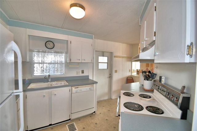 169 PARADISE LANE, Auburndale, FL 33823