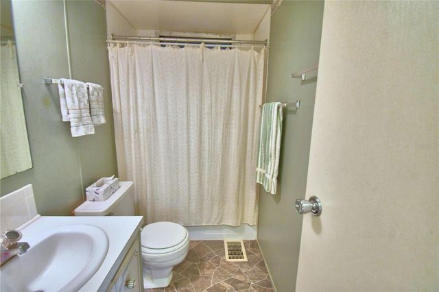 169 PARADISE LANE, Auburndale, FL 33823