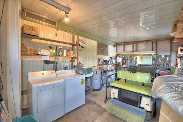 169 PARADISE LANE, Auburndale, FL 33823