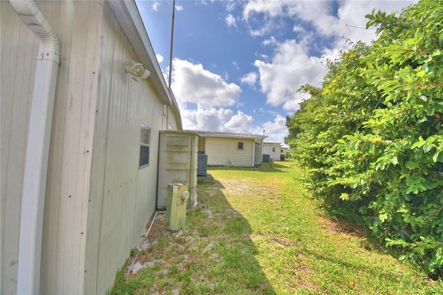 169 PARADISE LANE, Auburndale, FL 33823