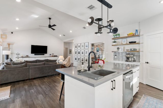 5214 Loch Lomond Drive, Houston, TX 77096