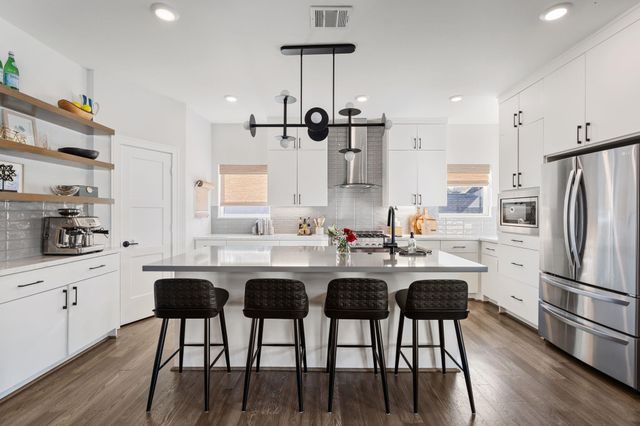 5214 Loch Lomond Drive, Houston, TX 77096