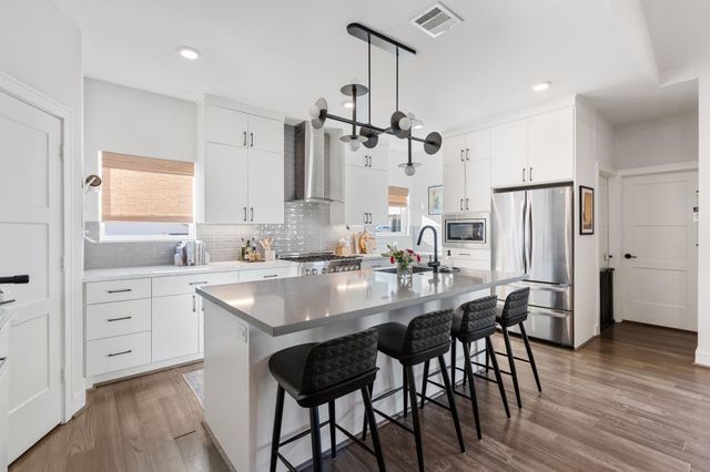 5214 Loch Lomond Drive, Houston, TX 77096