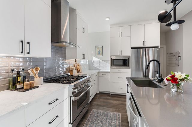 5214 Loch Lomond Drive, Houston, TX 77096