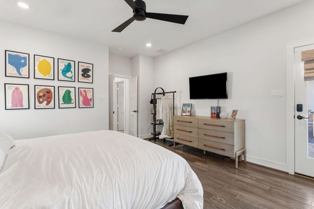 5214 Loch Lomond Drive, Houston, TX 77096