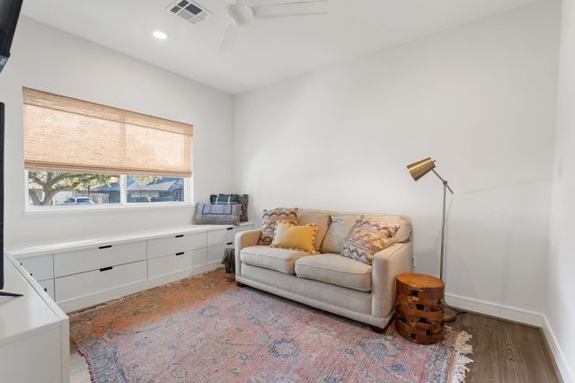 5214 Loch Lomond Drive, Houston, TX 77096