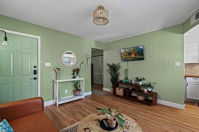 2500 Burleson RD 401, Austin, TX 78741